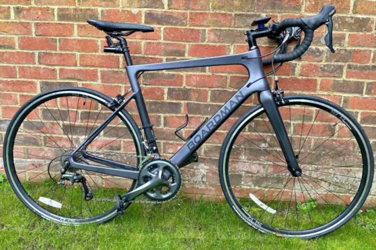 Black boardman slr 8.9 carbon road bike