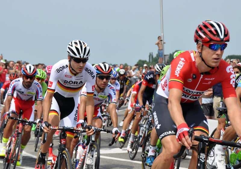 Tour De France Group Ride