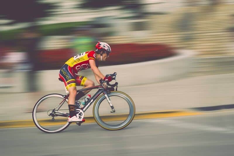 Road BIke - Solo cyclist in blurred background