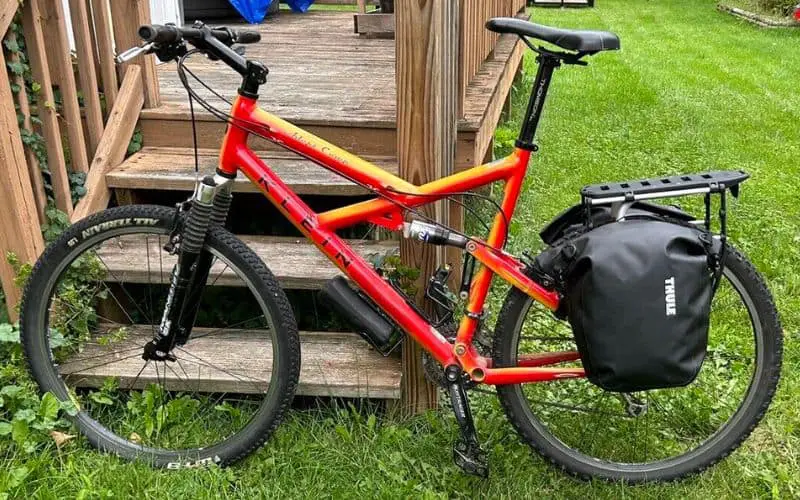 Thule Bike Rack and Panniers on a red KLEIN bike