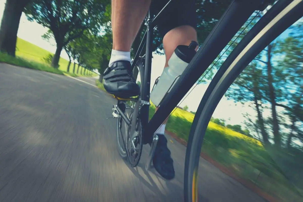 Best Road Bike Cycling Shoes Reviews & Complete Buying Guide