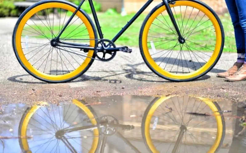 Single Speed Bike With Yellow Rims
