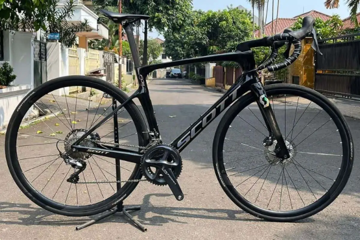How to Choose A Road Bike